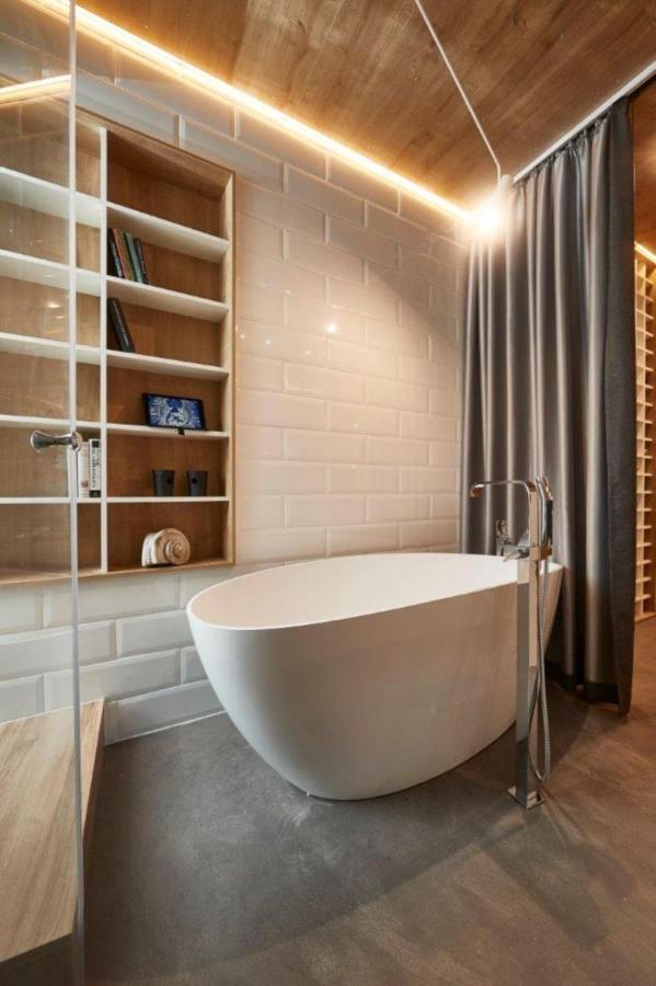Bpr Woodnest Home With A/C Budapest Bagian luar foto